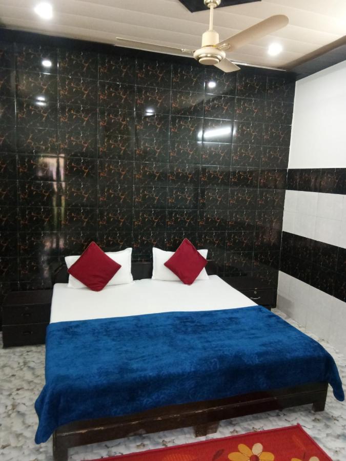 Radha Krishna Dham Villa Vrindāvan Eksteriør billede